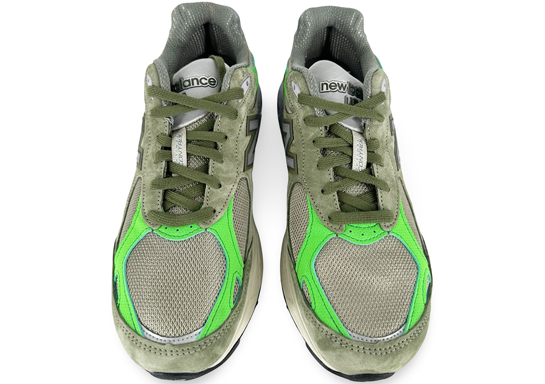 New Balance 990v3 MiUSA Patta Keep Your Family Close