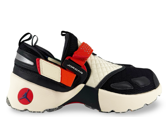 Jordan Trunner LX Rare Air (Women's)