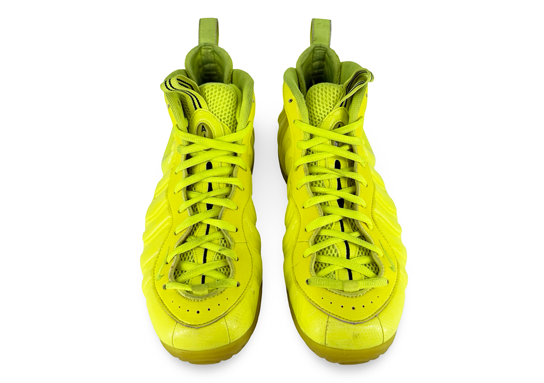 Nike Air Foamposite Pro Volt (2021)