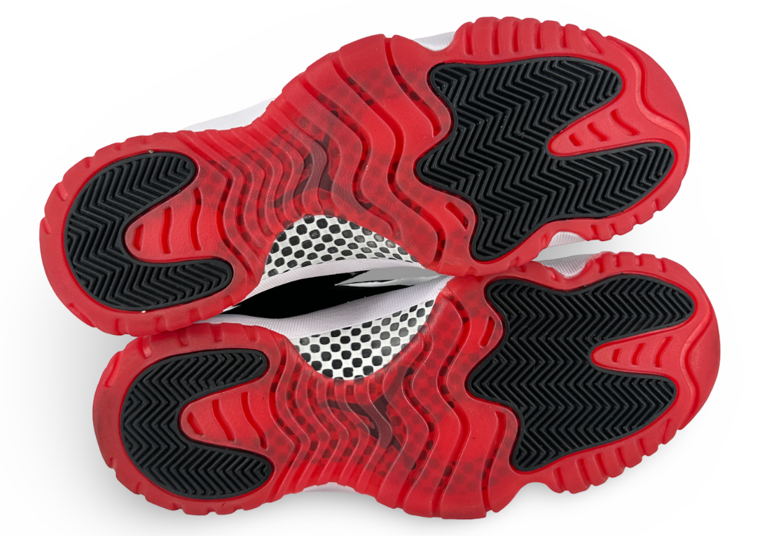 Jordan 11 Retro Playoffs Bred (2019)