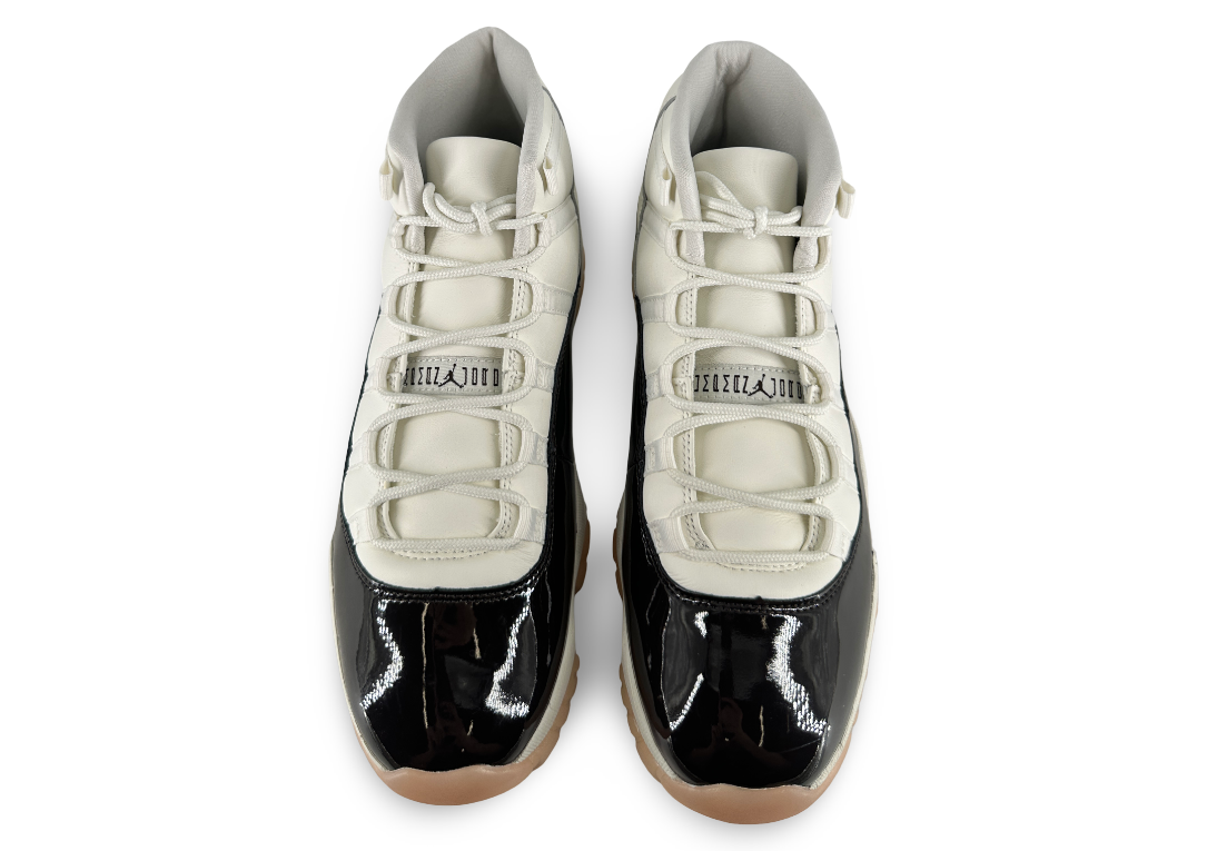 Jordan 11 Retro Neapolitan (Women's)