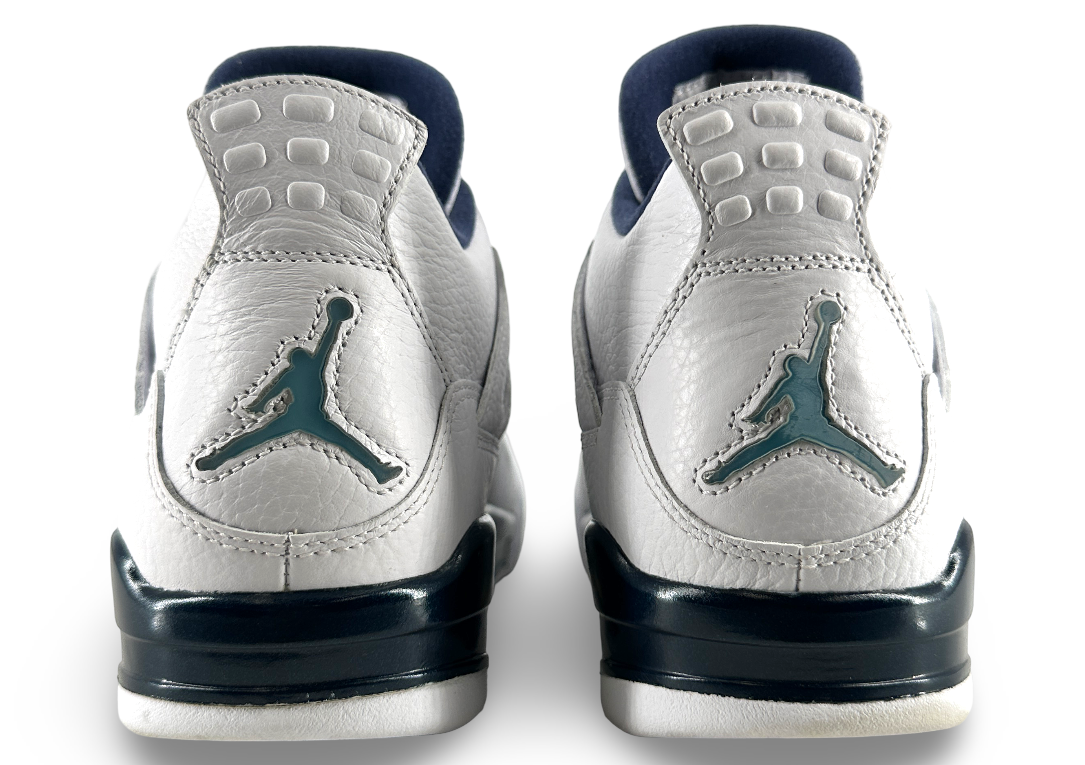 Jordan 4 Retro Columbia (2015)