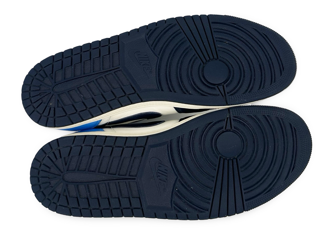 Jordan 1 Low OG Obsidian UNC