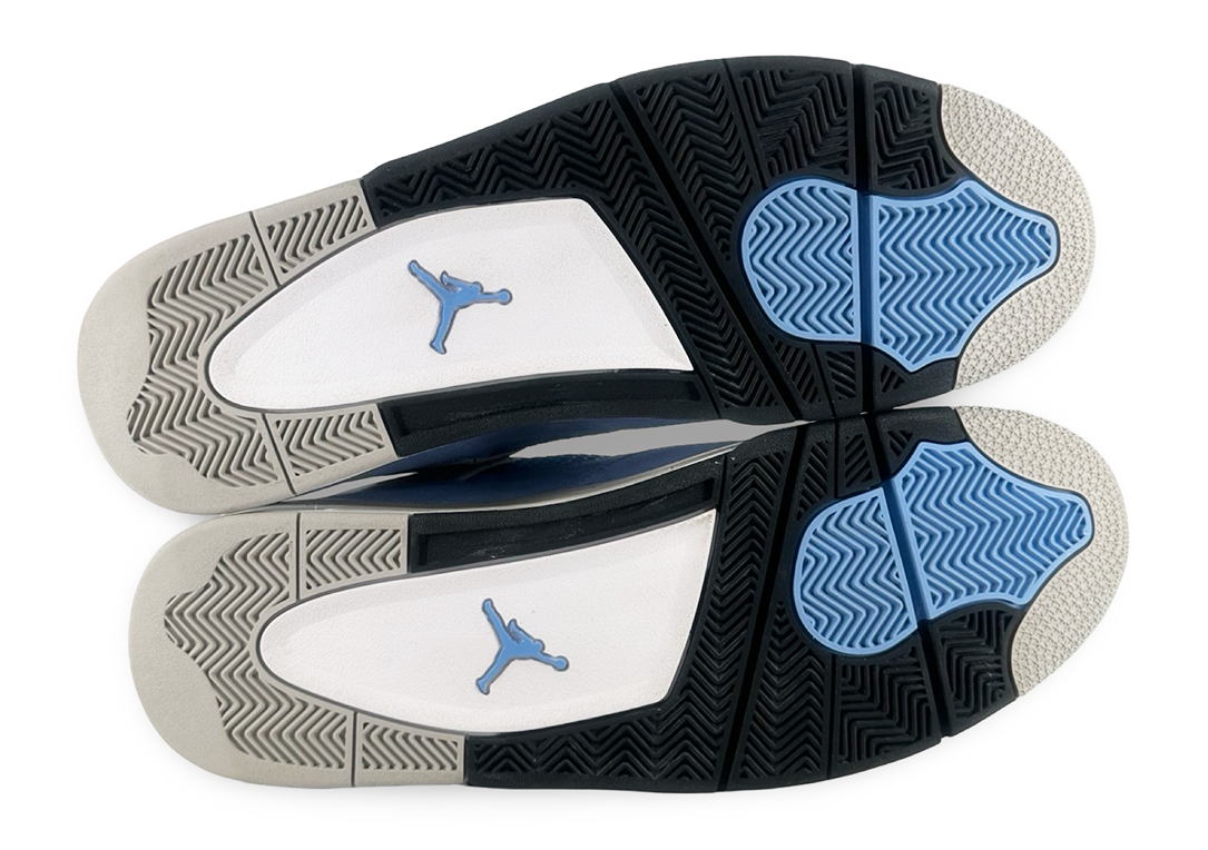 Jordan 4 Retro University Blue