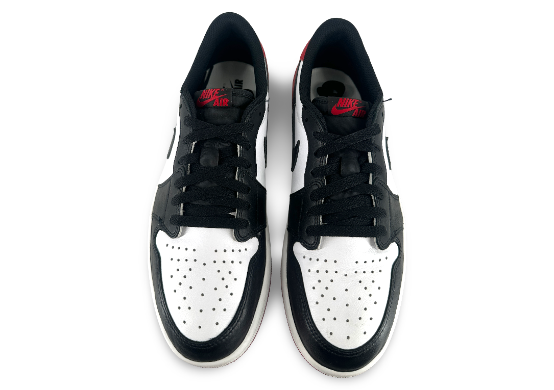 Jordan 1 Retro Low OG Black Toe (2023)
