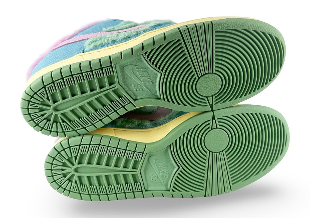 Nike SB Dunk Low Verdy Visty