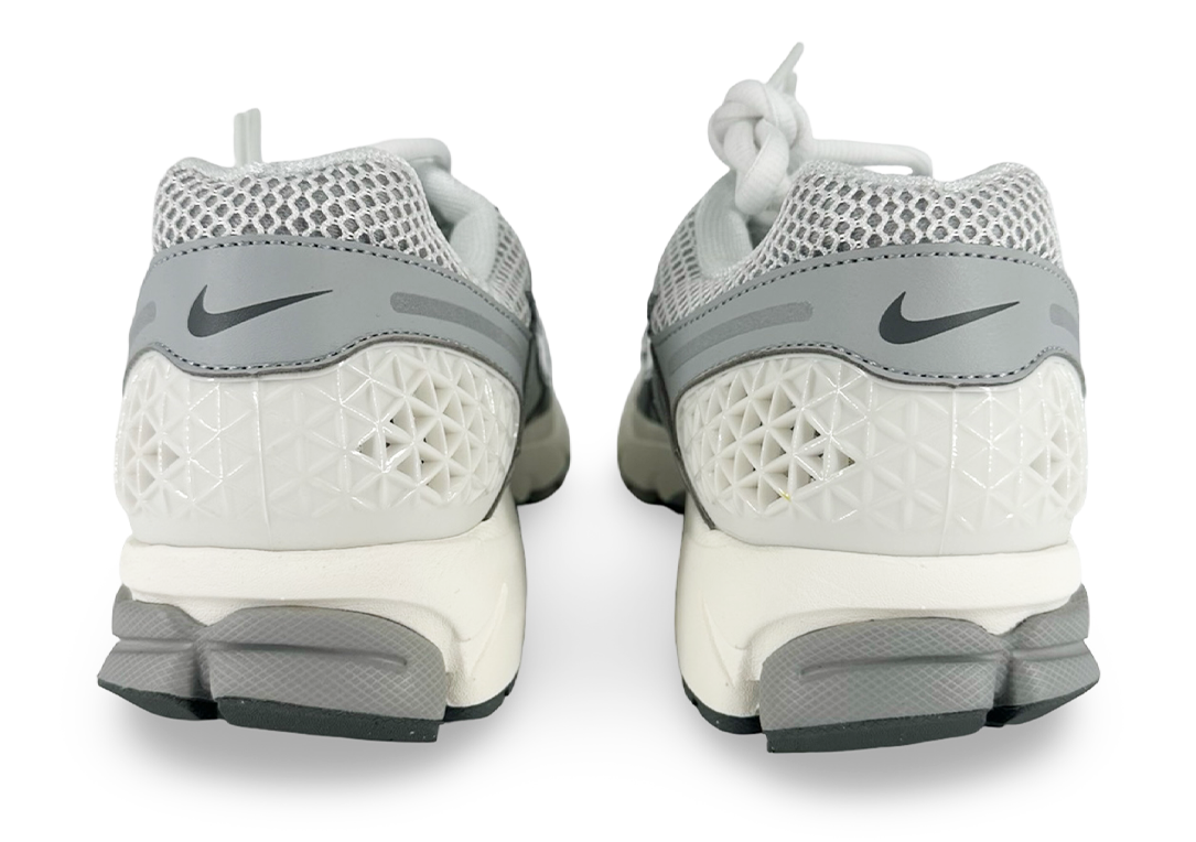 Nike Zoom Vomero 5 Metallic Silver