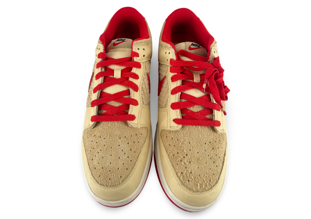 Nike Dunk Low Retro SE Strawberry Waffle