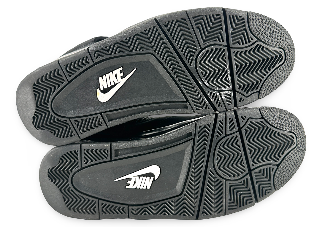 Jordan 4 Retro Black Cat (2025)