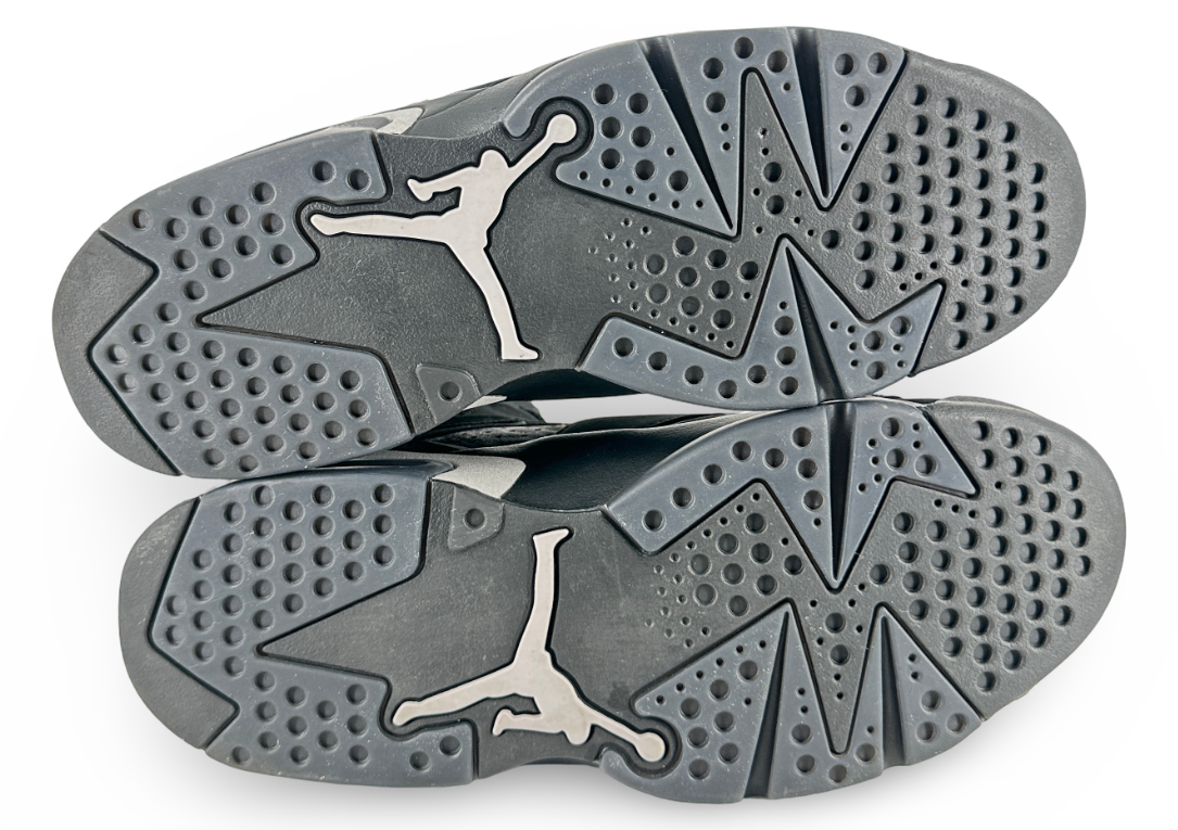 Jordan 6 Retro Cap and Gown