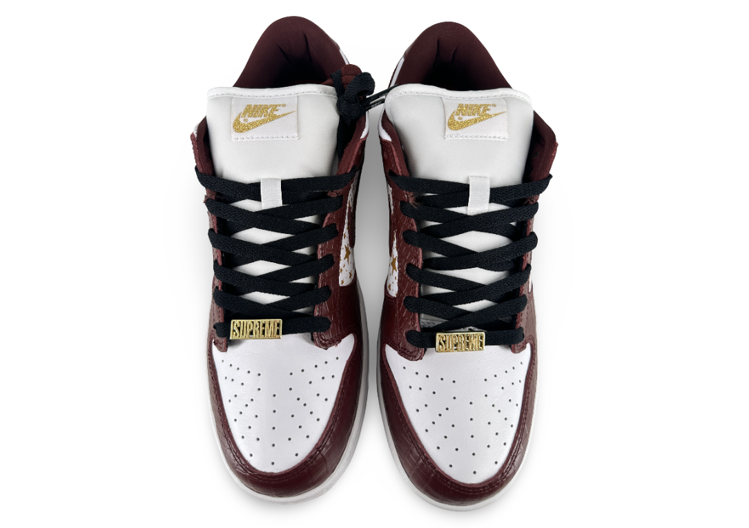Nike SB Dunk Low Supreme Stars Barkroot Brown (2021)