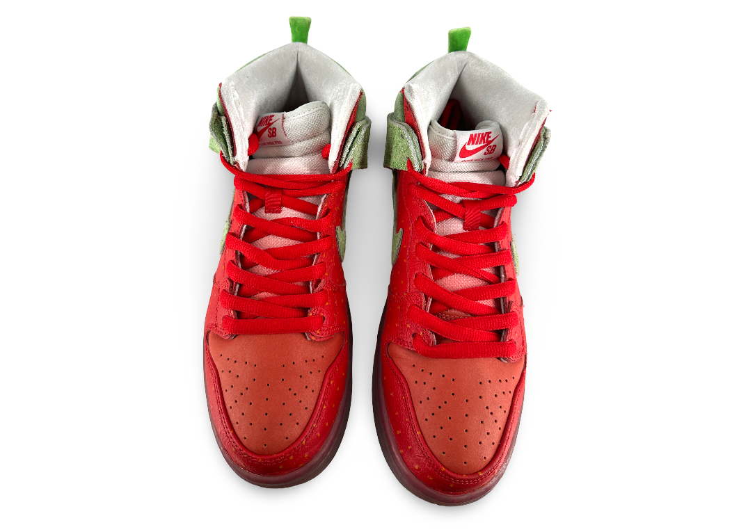 Nike SB Dunk High Strawberry Cough