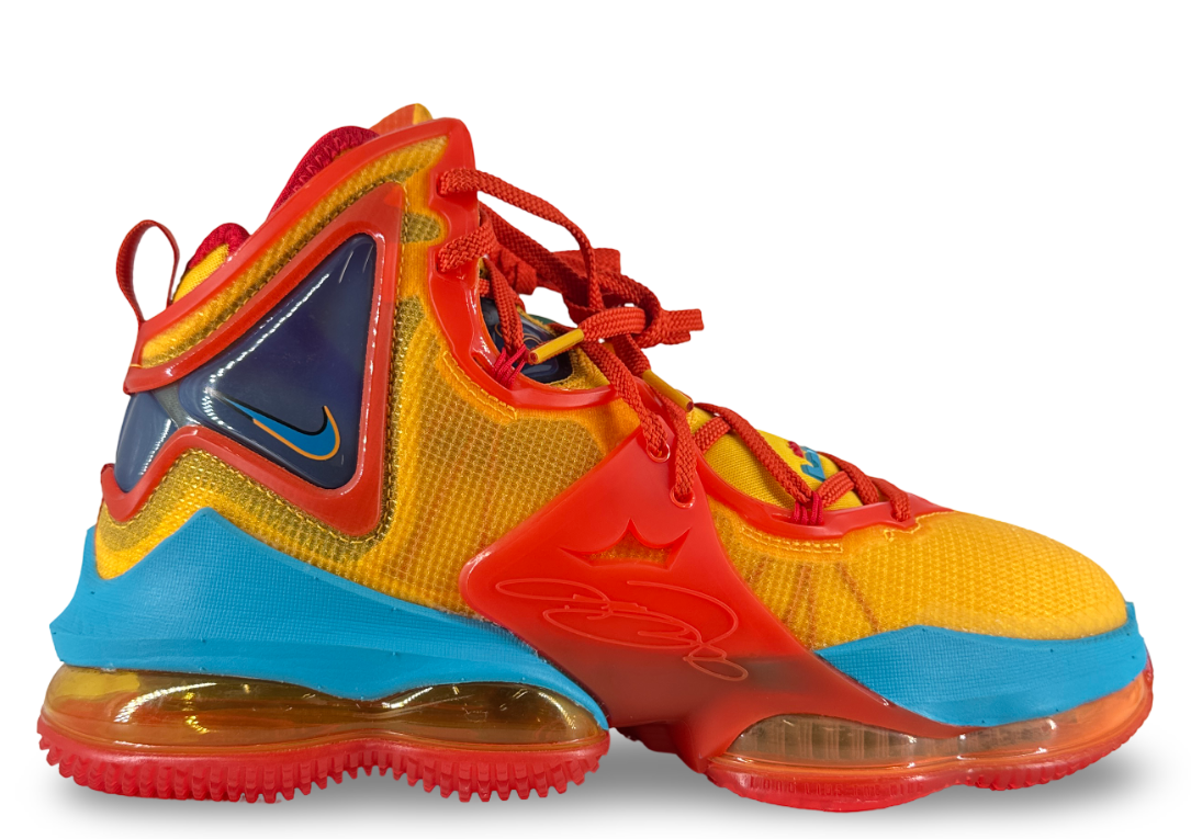 Nike LeBron 19 Tune Squad