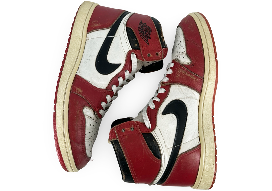 Jordan 1 OG Chicago (1985)