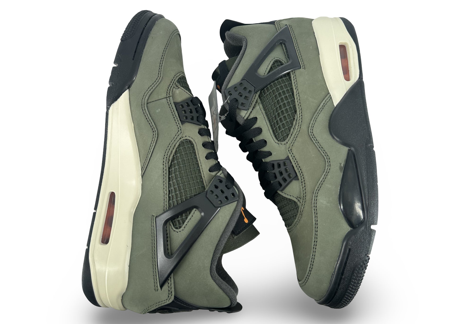 Jordan 4 Retro OG SP Undefeated (2025)
