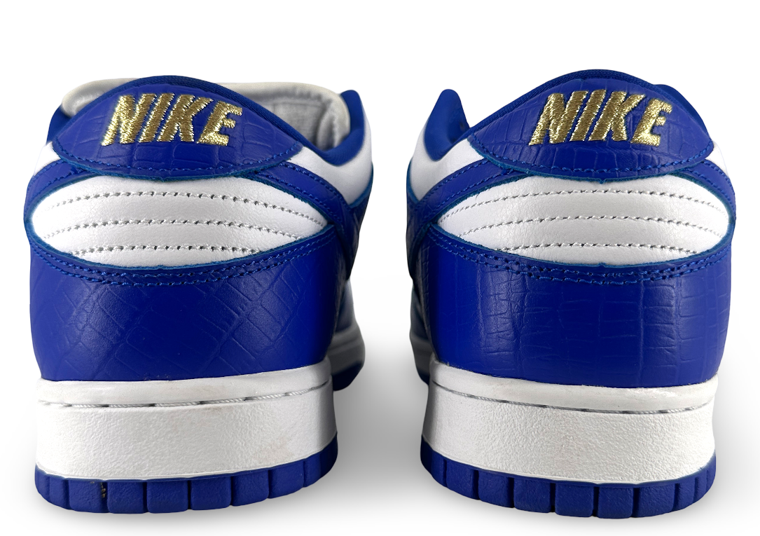 Nike SB Dunk Low Supreme Stars Hyper Royal (2021)