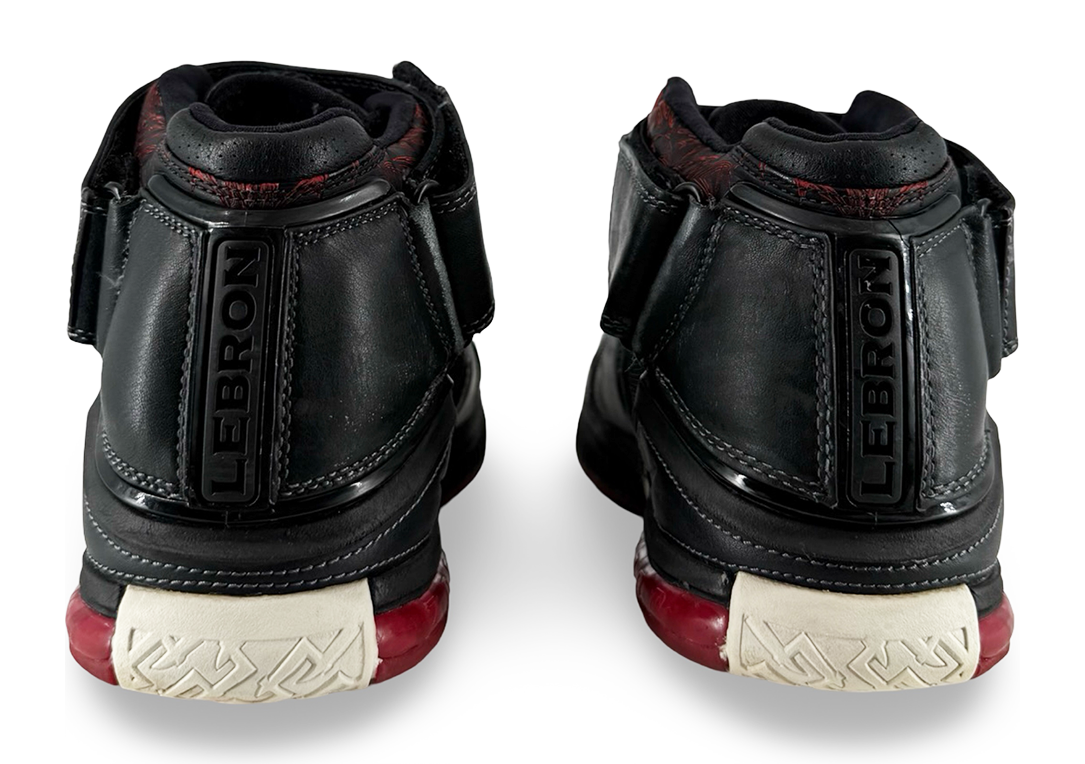 Nike LeBron Zoom 2 Black Crimson (2004)