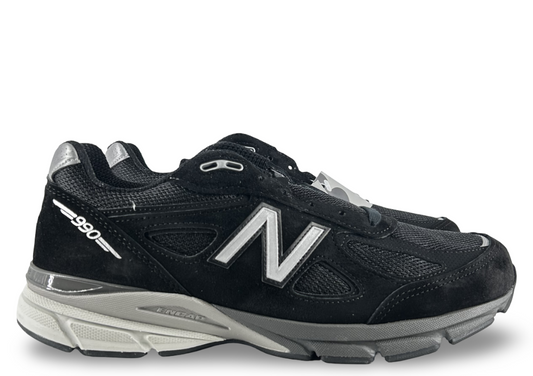 New Balance 990v4
MiUSA Black Silver