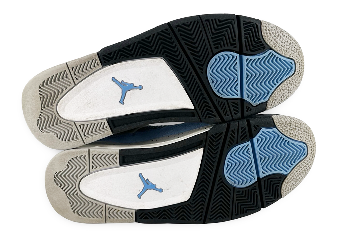 Jordan 4 Retro University Blue