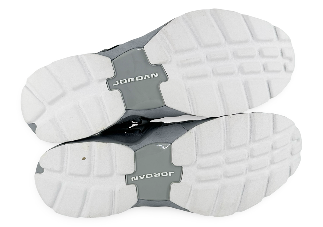 Jordan Trunner LX Wolf Grey