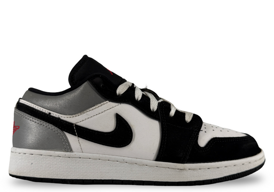 Jordan 1 Low SE Panda Toe (GS)