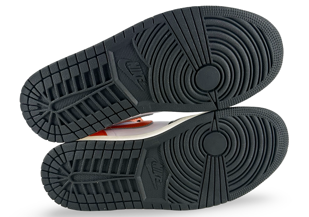 Jordan 1 Mid Black Toe Starfish