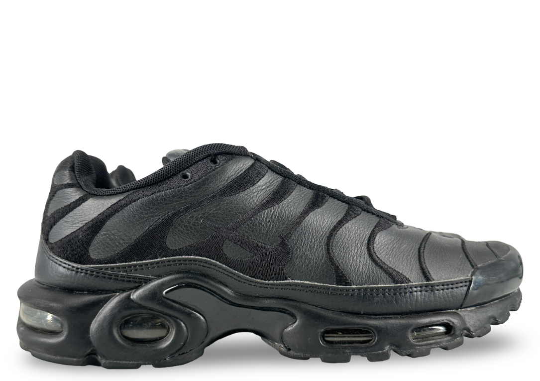 Nike Air Max Plus Triple Black Leather
