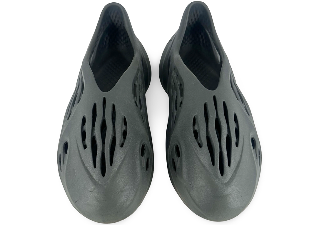 adidas Yeezy Foam RNR Onyx