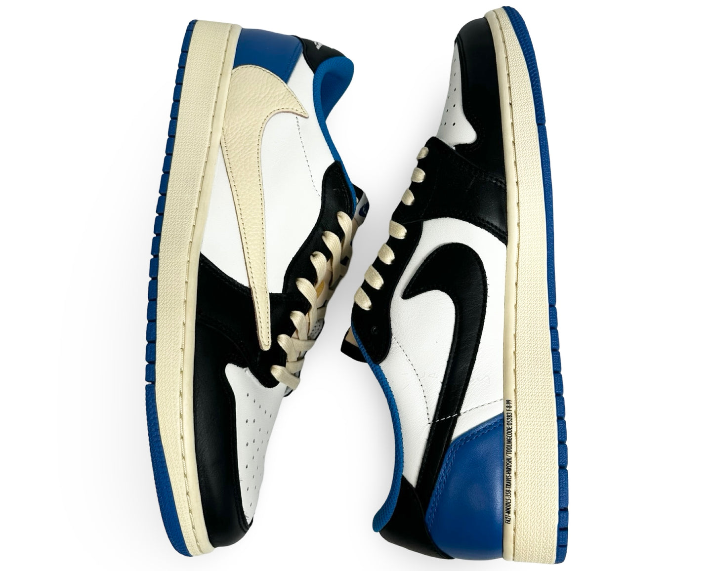 Jordan 1 Retro Low OG SP Fragment x Travis Scott