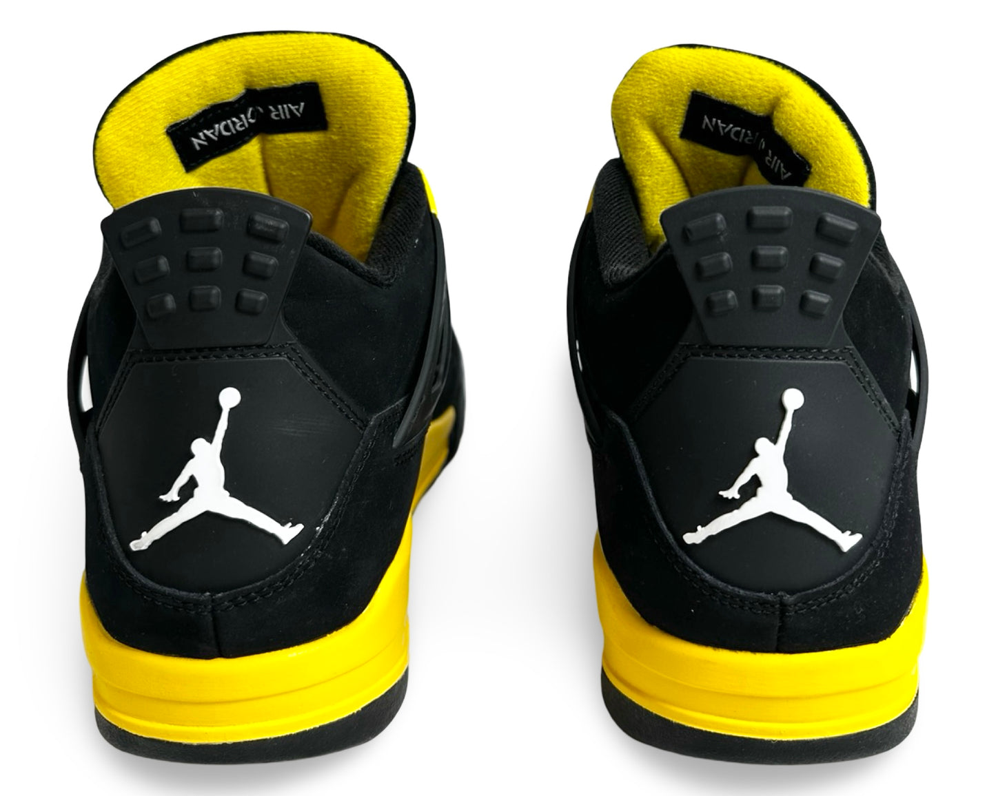 Jordan 4 Retro Thunder (2023)