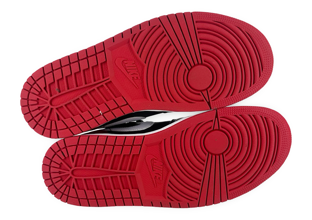 Jordan 1 Low Alternate Bred Toe