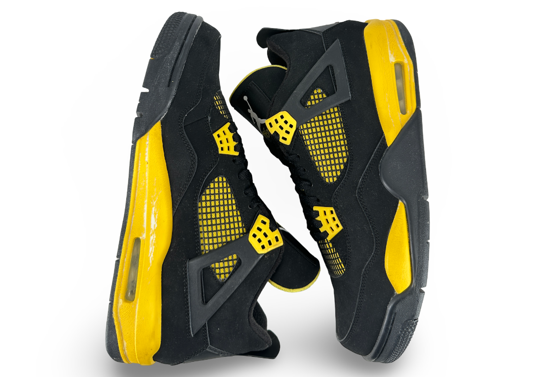 Jordan 4 Retro Thunder (2012)