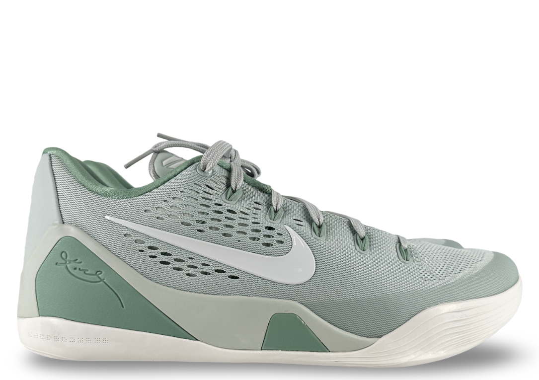 Nike Kobe 9 EM Low Protro Light Silver Steam