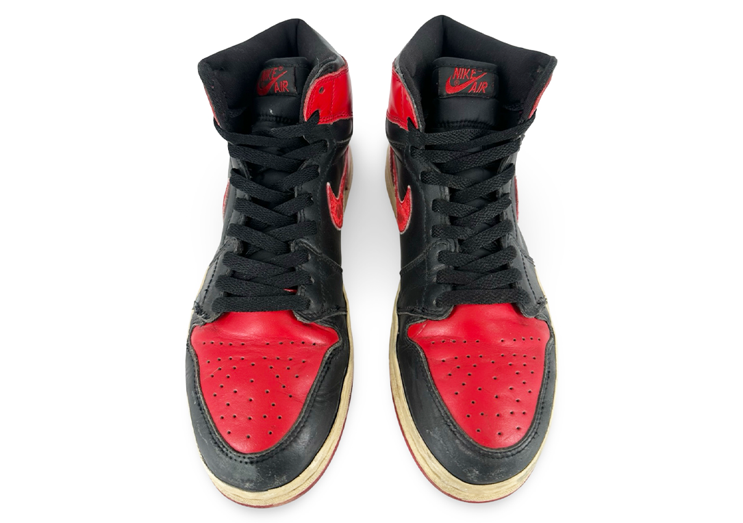 Jordan 1 Retro Bred (2001)