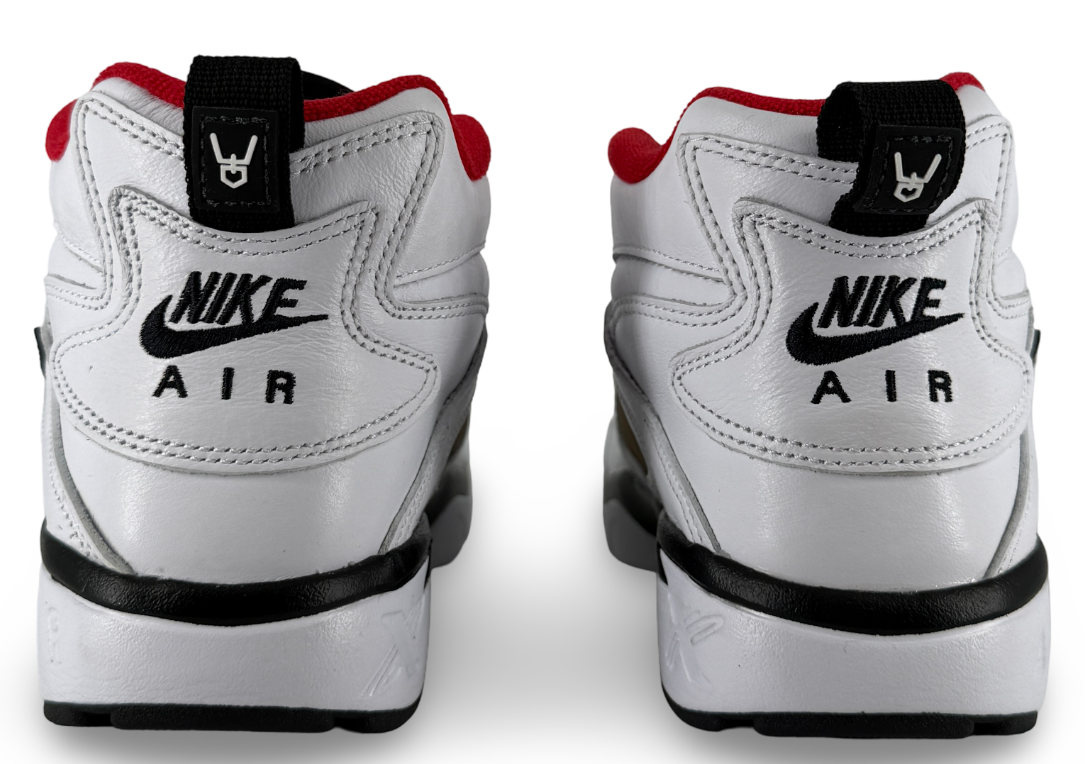 Nike Air Diamond Turf Proto '92 Atlanta Falcons