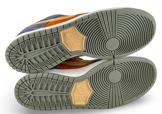 Nike SB Dunk Low Light Carbon Monarch