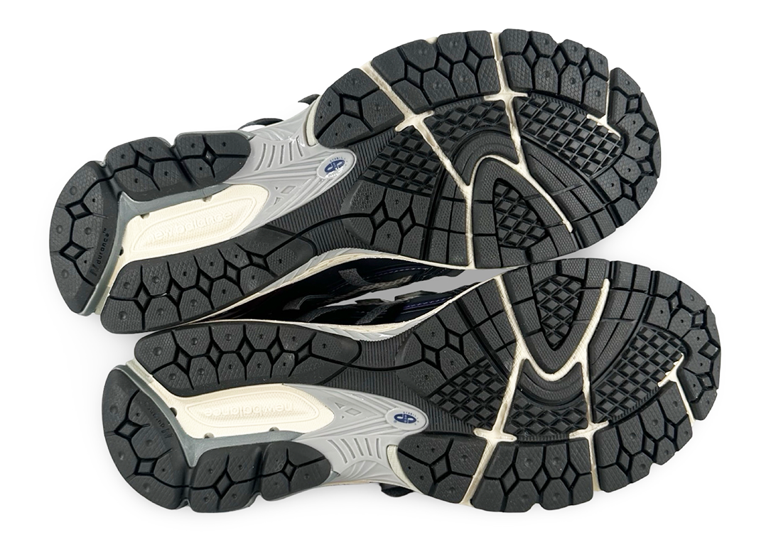 New Balance 1906A Inkwell Sea Salt