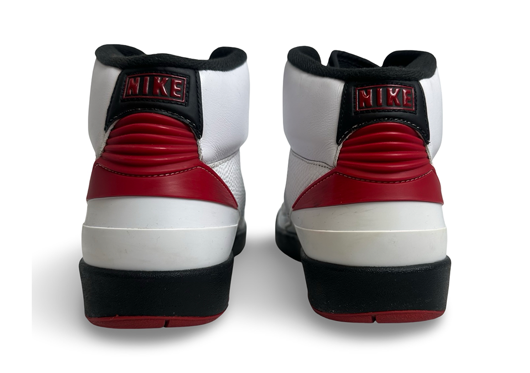 Jordan 2 Retro Chicago (2022)