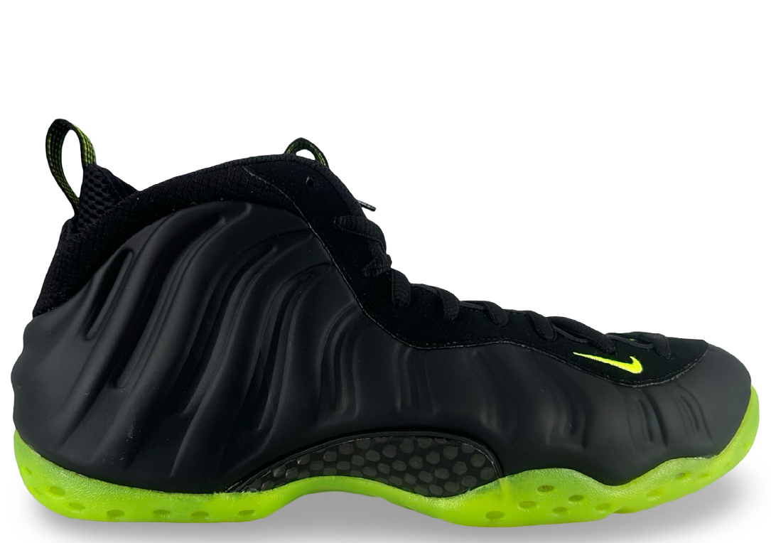 Nike Air Foamposite One Black Volt