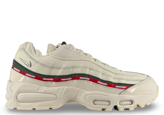 Nike Air Max 95 SP
Undefeated Sail