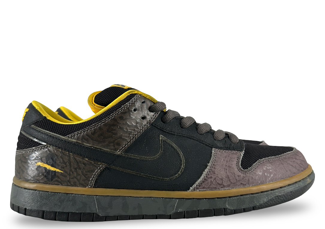 Nike SB Dunk Low Yellow Curb
