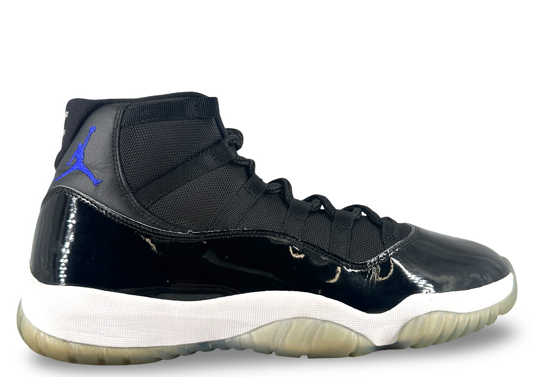 Jordan 11 Retro Space Jam (2016)