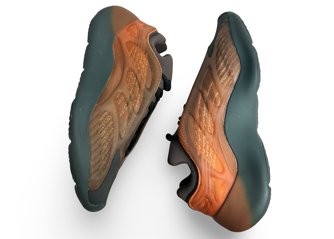 adidas Yeezy 700 V3 Copper Fade