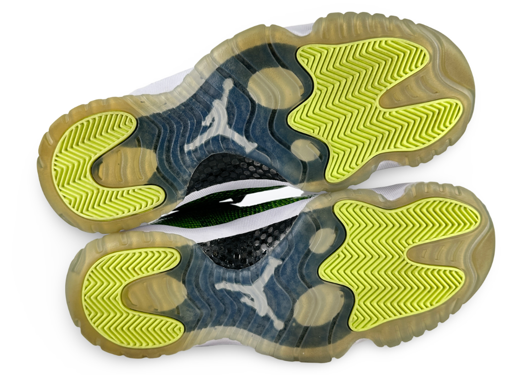 Jordan 11 Retro Low Green Snakeskin