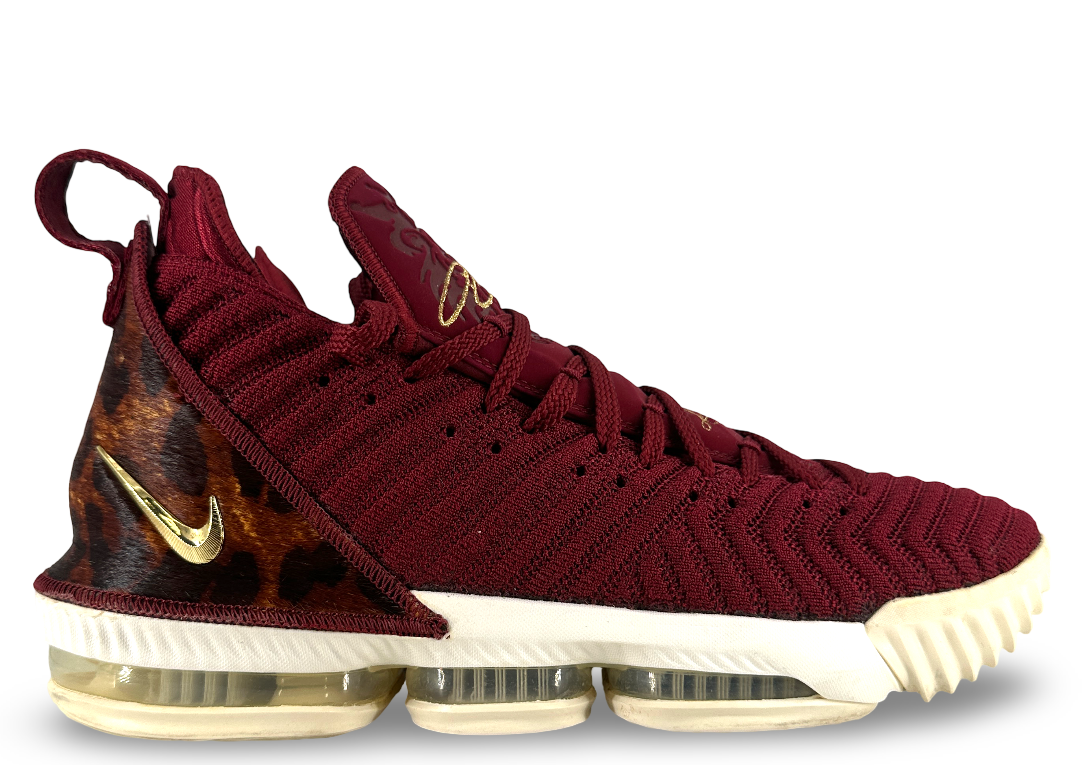 Nike LeBron 16 King