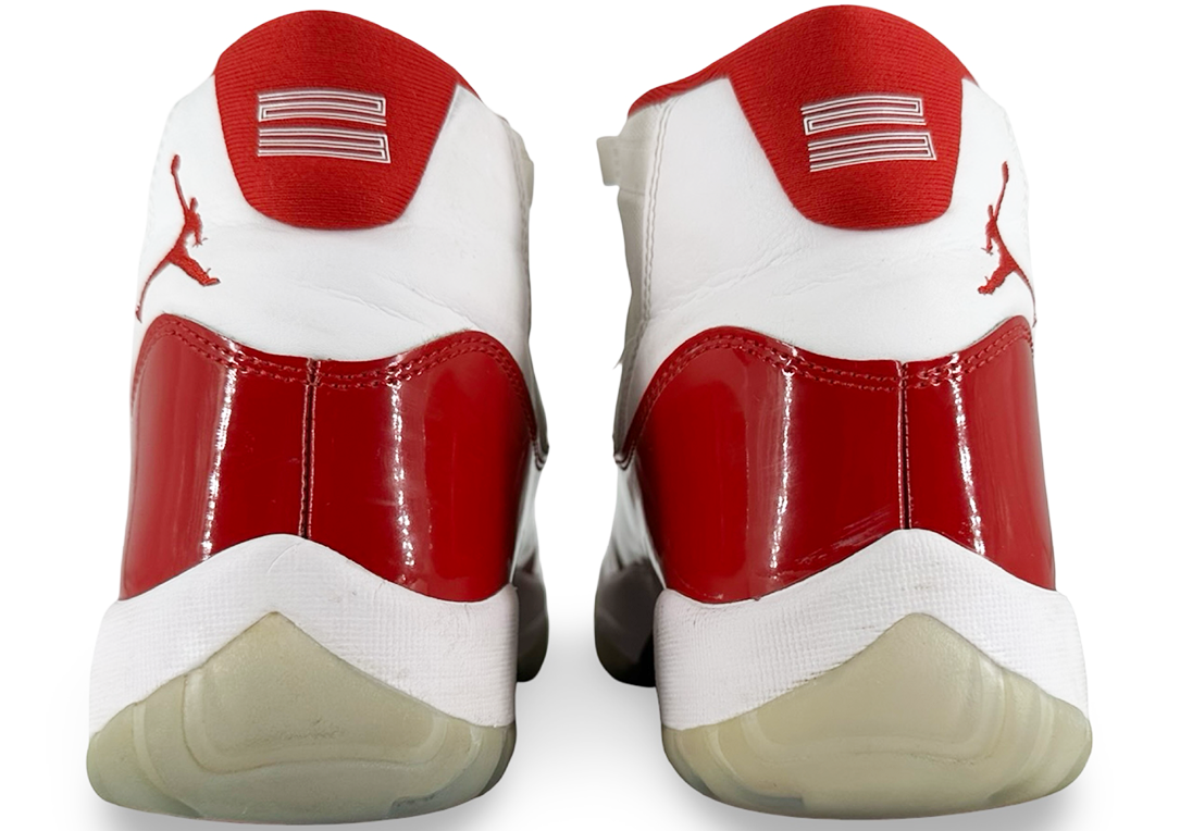 Jordan 11 Retro Cherry (2022)