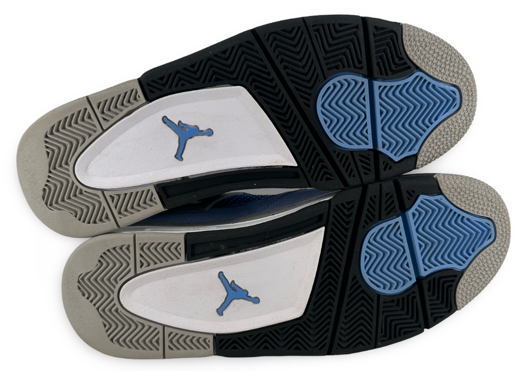 Jordan 4 Retro University Blue