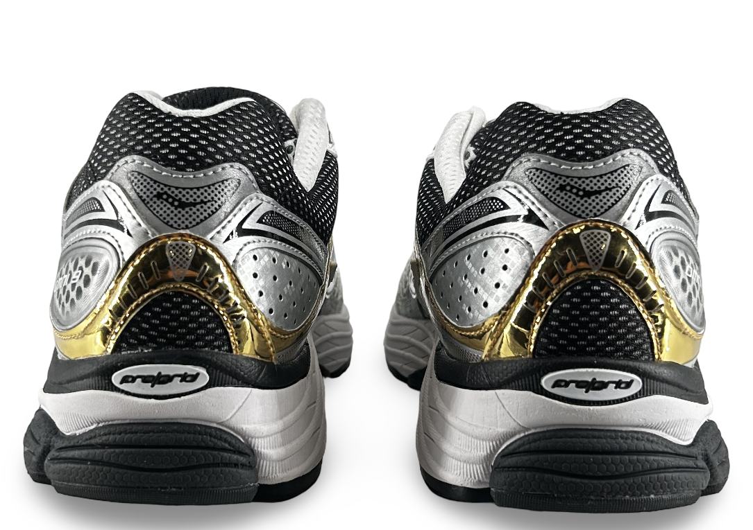 Saucony ProGrid Omni 9 Silver Gold