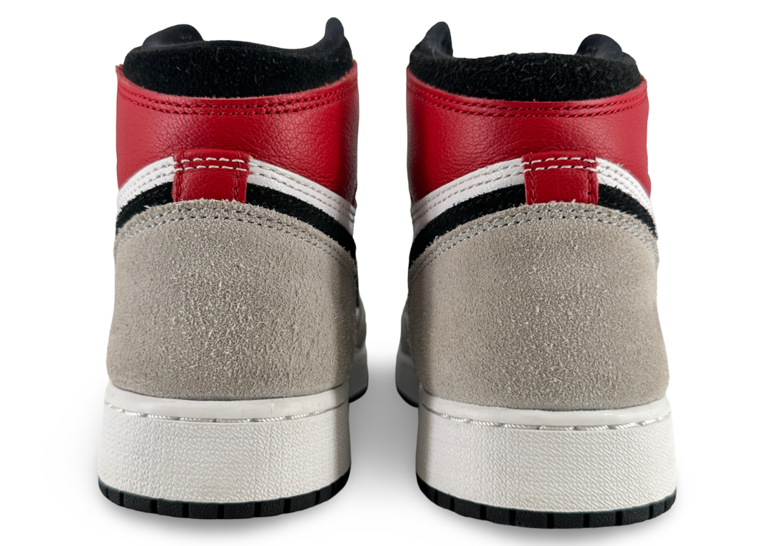 Jordan 1 Retro High Light Smoke Grey (GS)