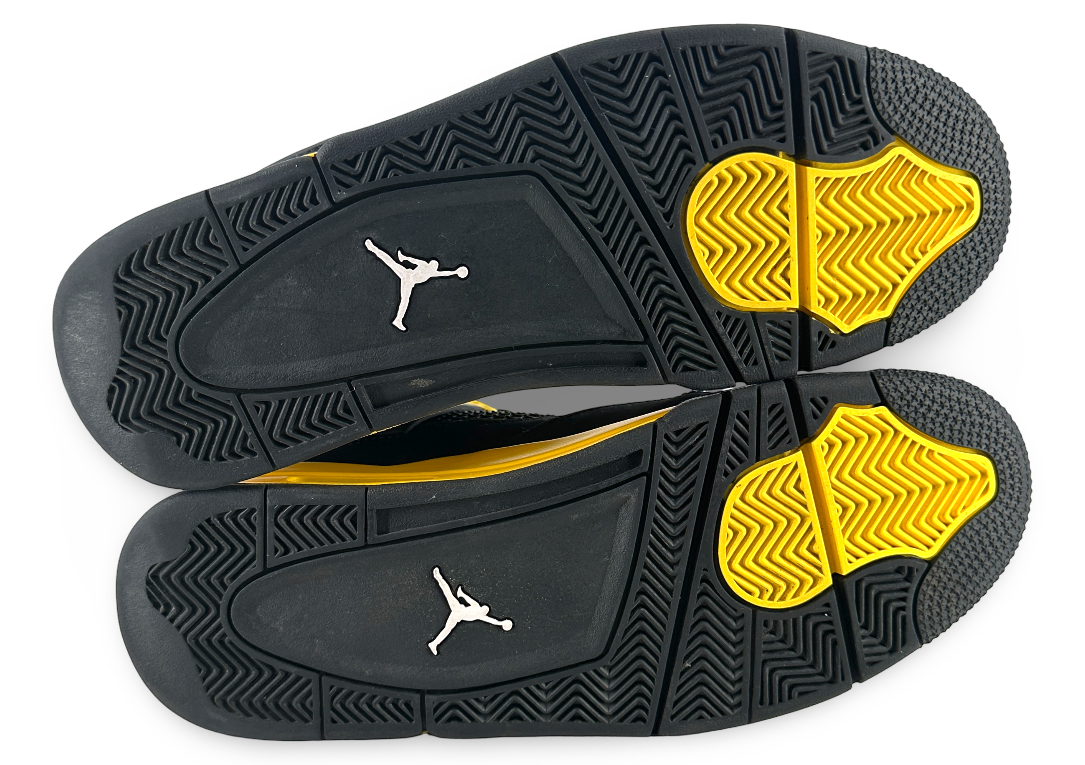 Jordan 4 Retro Thunder (2023)